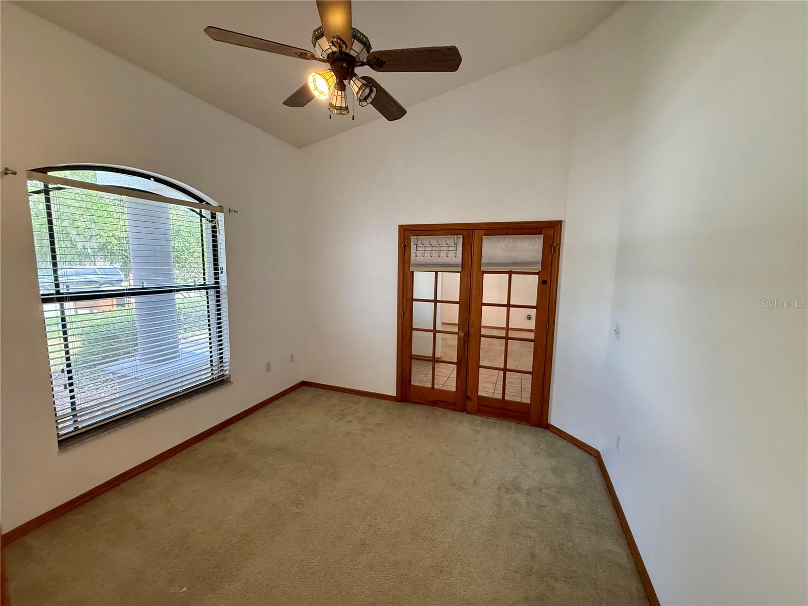 4843 Calasans Ave Property Photo 4