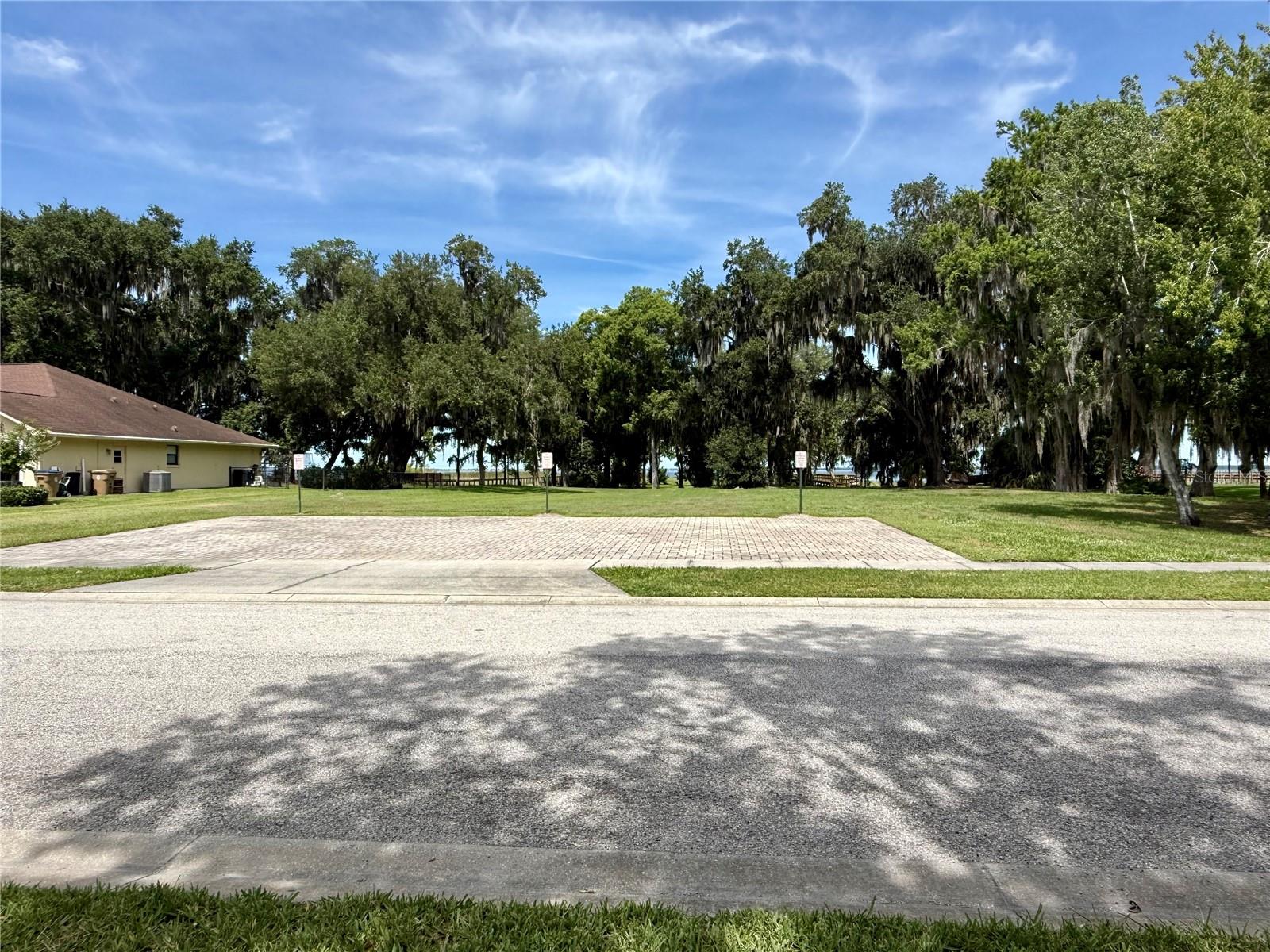 4843 Calasans Ave Property Photo 22