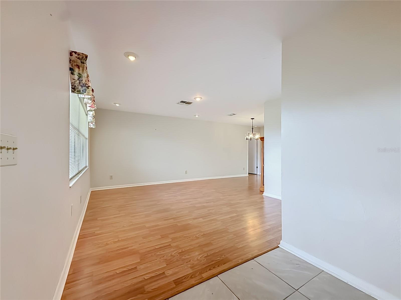 230 W Staggerbush Path Property Photo 8