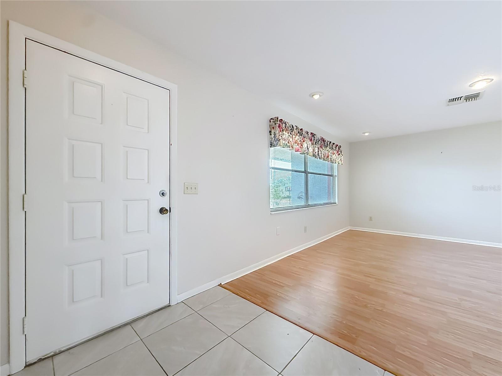 230 W Staggerbush Path Property Photo 9