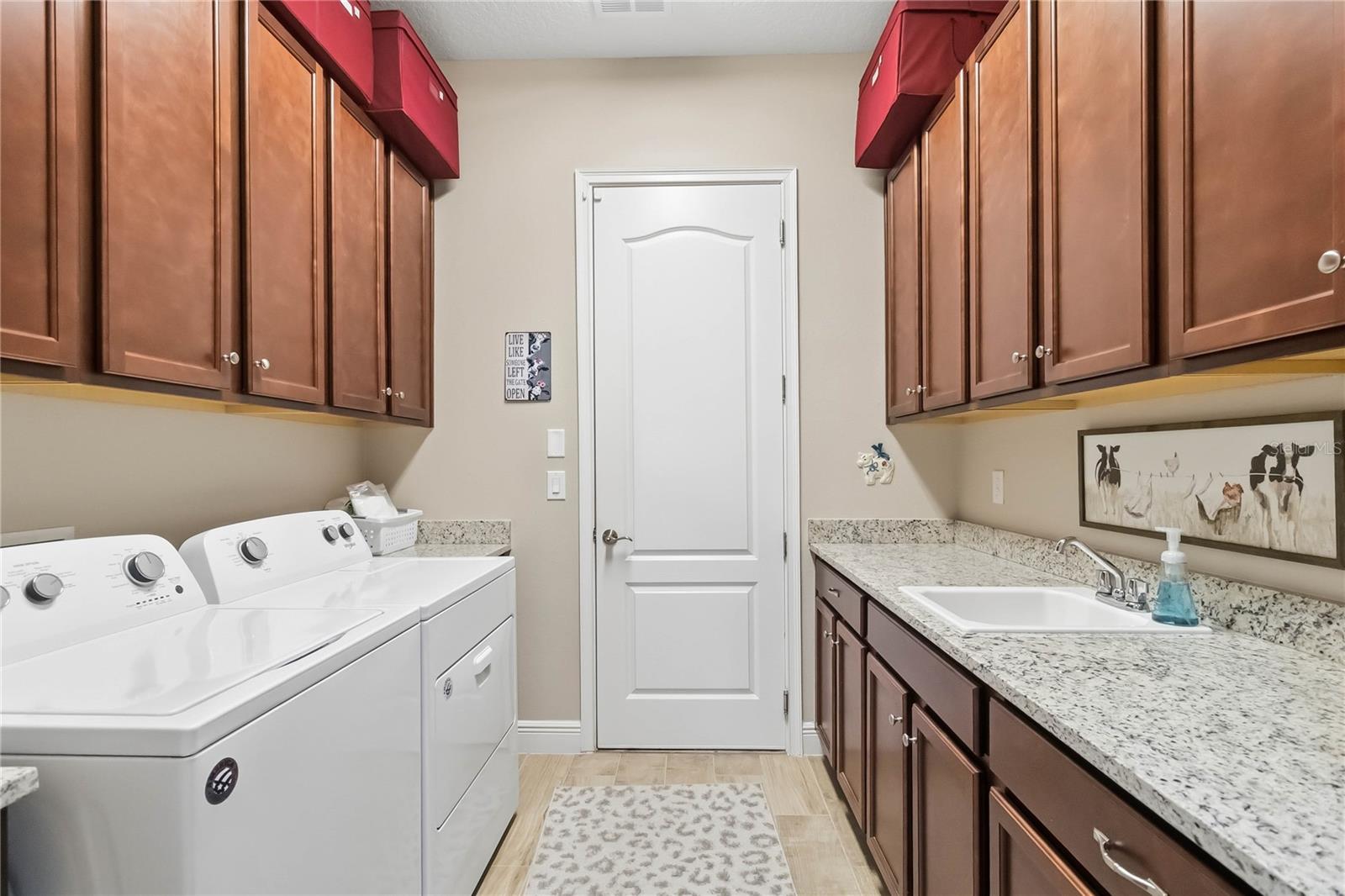 2724 Southland St Property Photo 42