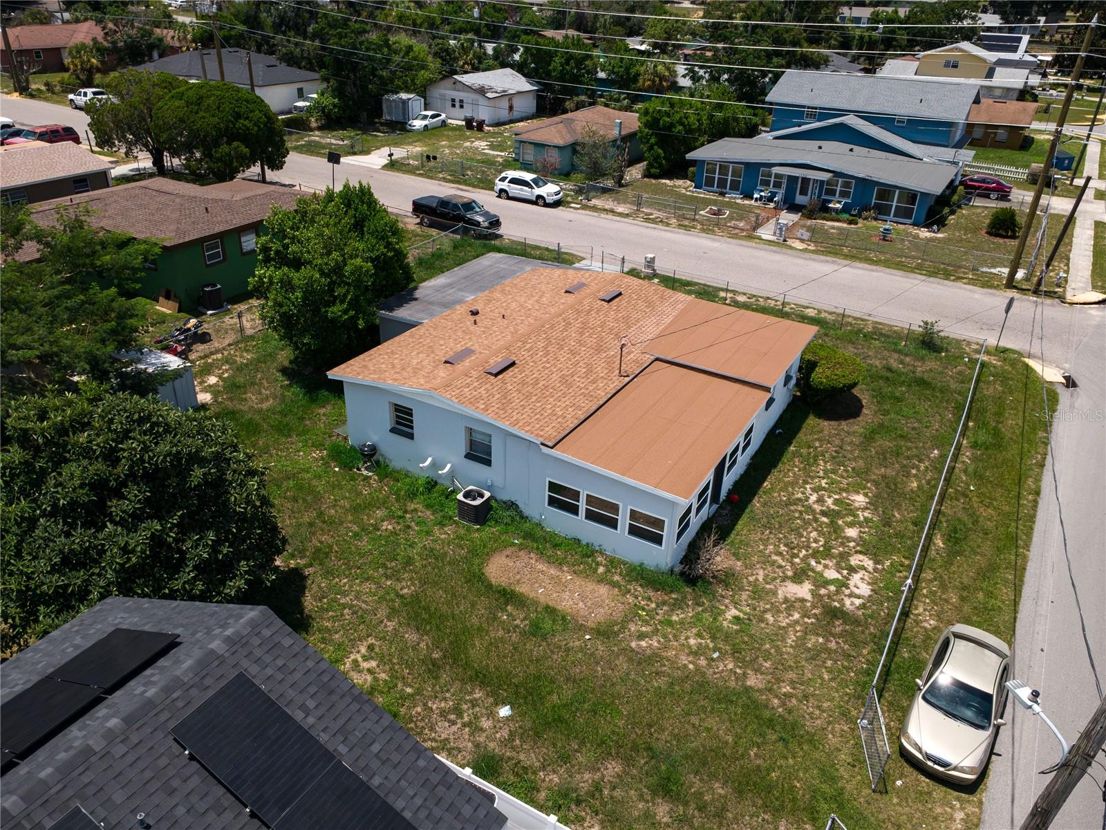 1125 Avenue L Property Photo 8