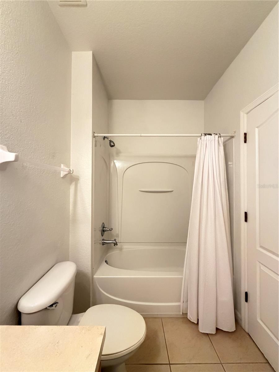 2425 Caravelle Cir Property Photo 23