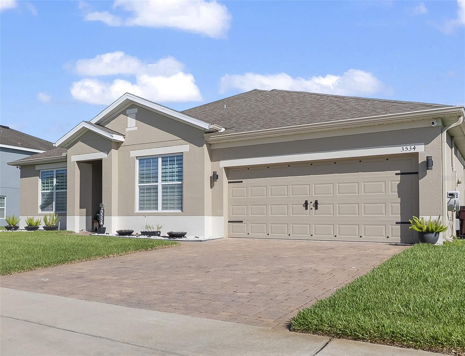 3534 CAYUGAS LOOP Property Photo 1