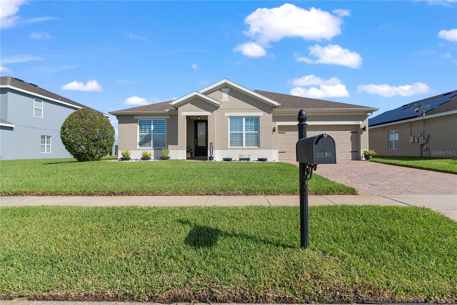 3534 Cayugas Loop Property Photo 2