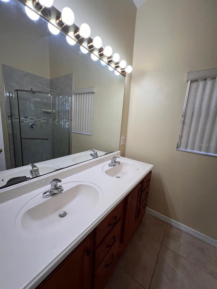 201 Watts Ln #a Property Photo 12