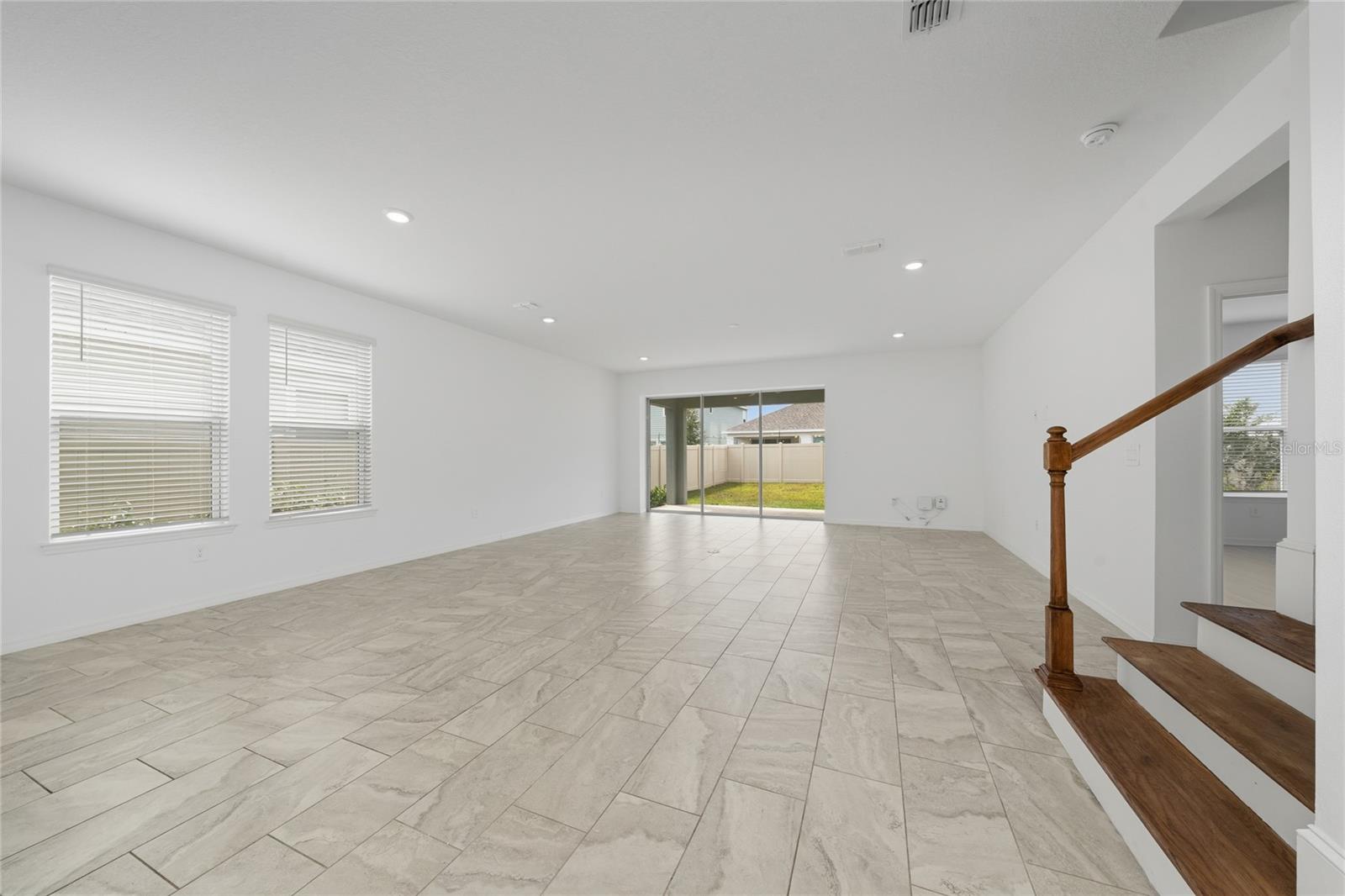 5237 Stone Ridge Pl Property Photo 9
