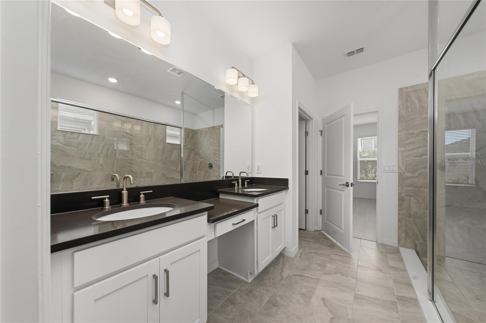 5237 Stone Ridge Pl Property Photo 15