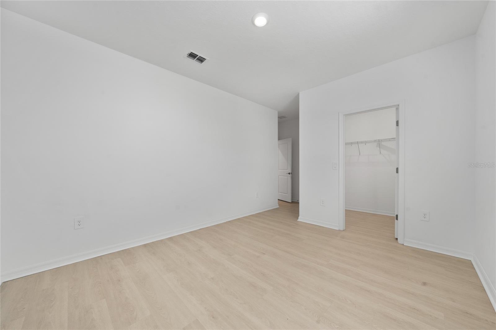5237 Stone Ridge Pl Property Photo 27