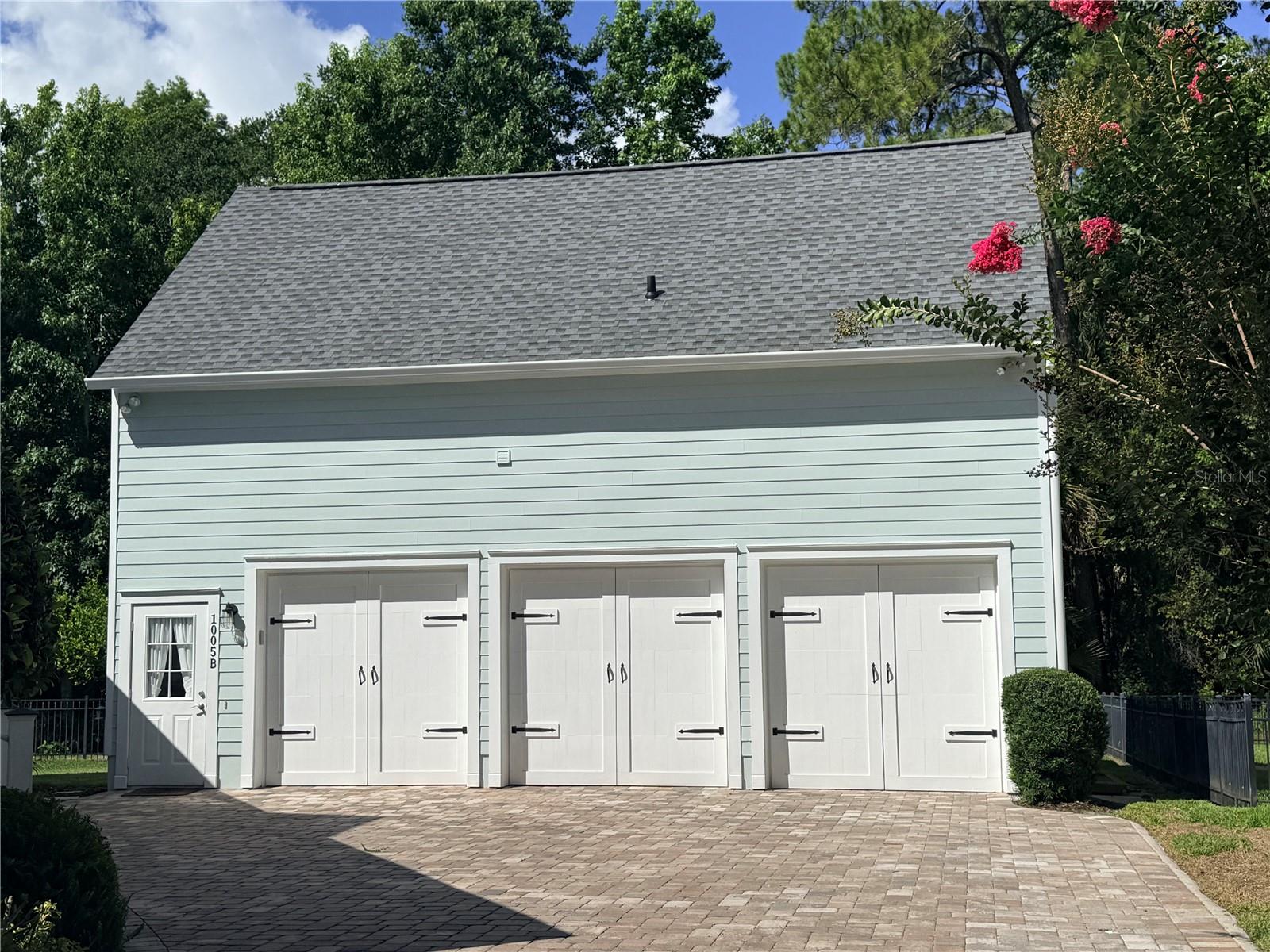 1005 Kestrel Ct #b Property Photo 1