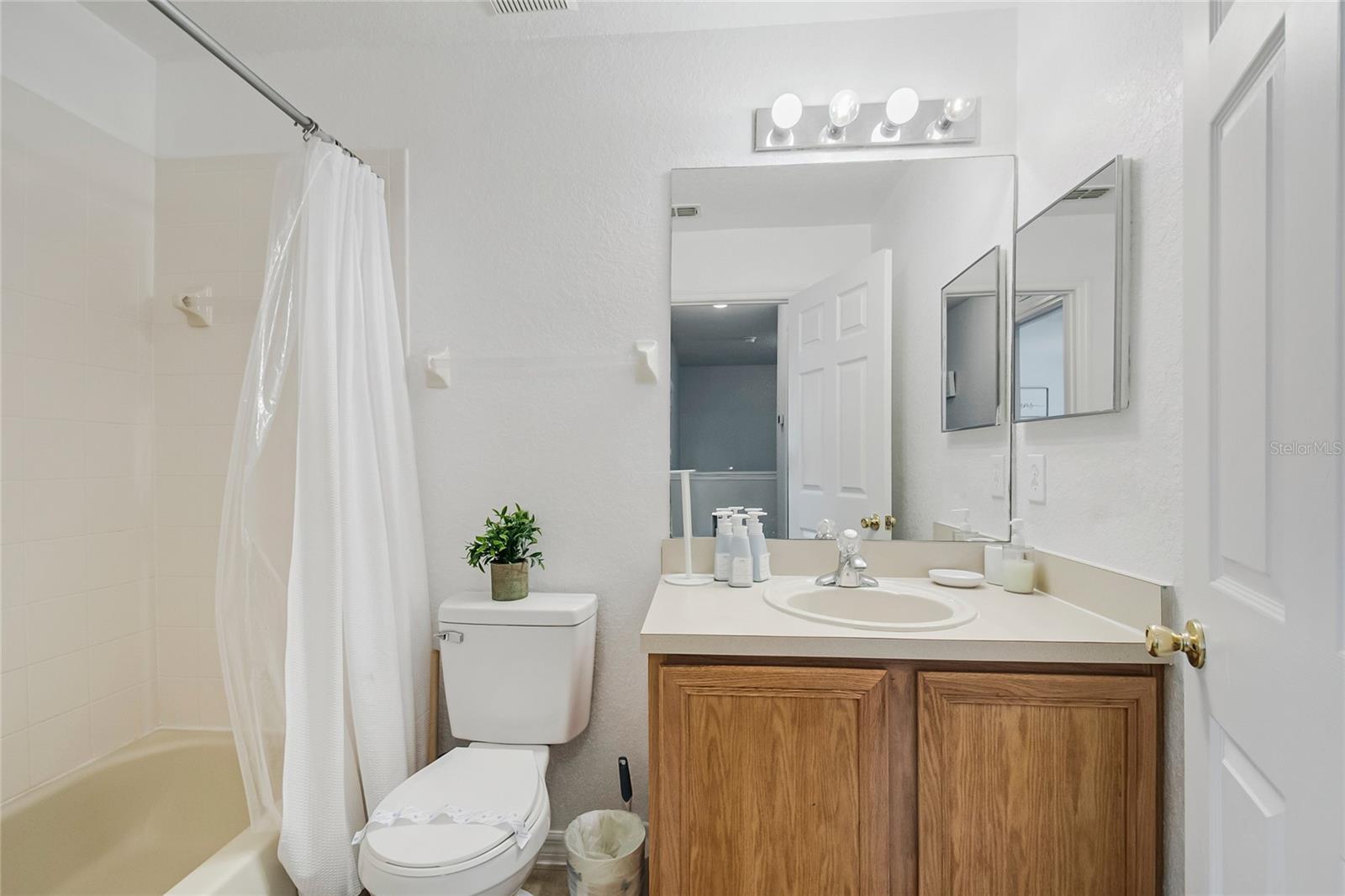 226 Bergamo Dr Property Photo 24
