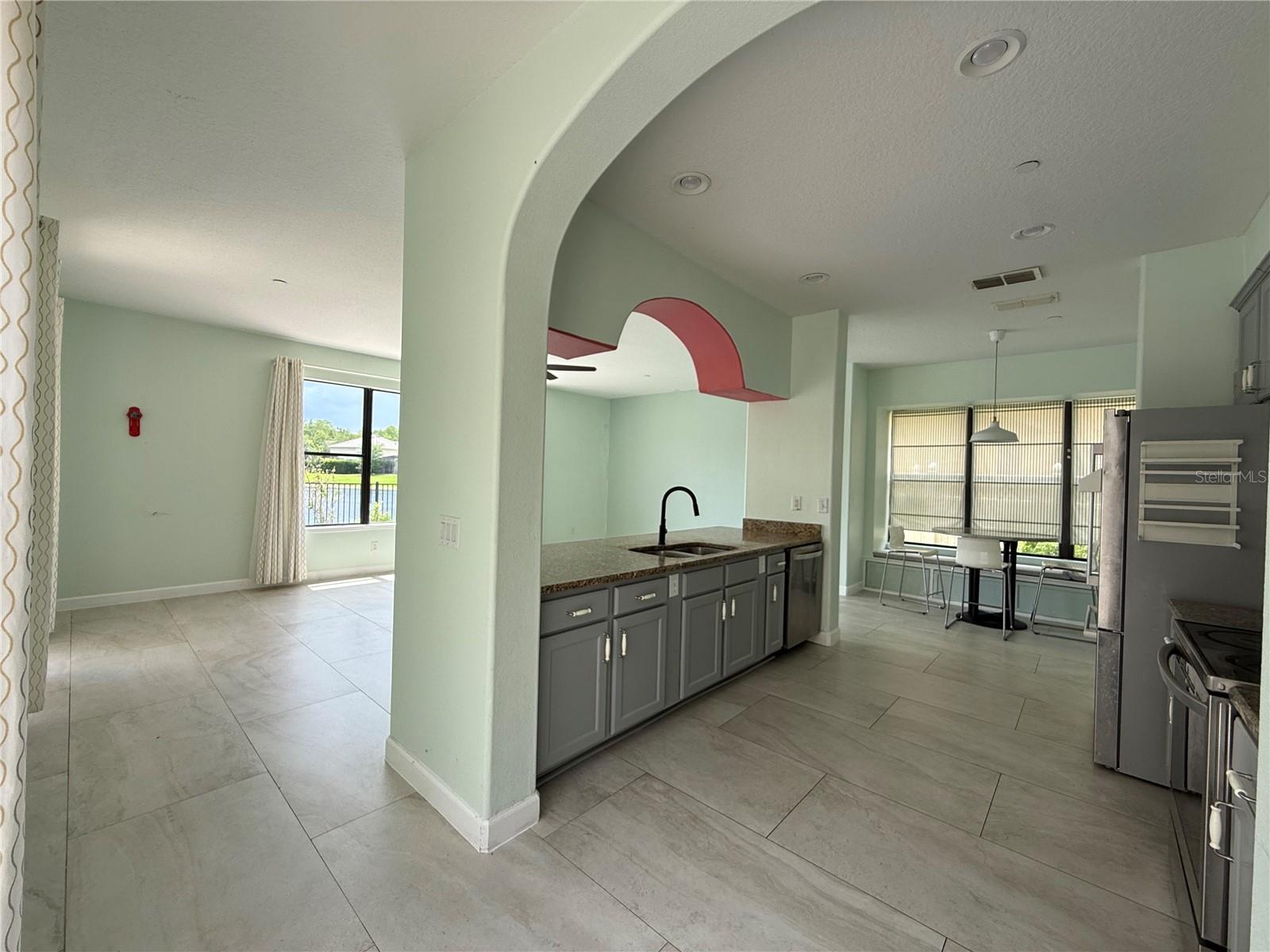 10068 Silver Laurel Way Property Photo 15