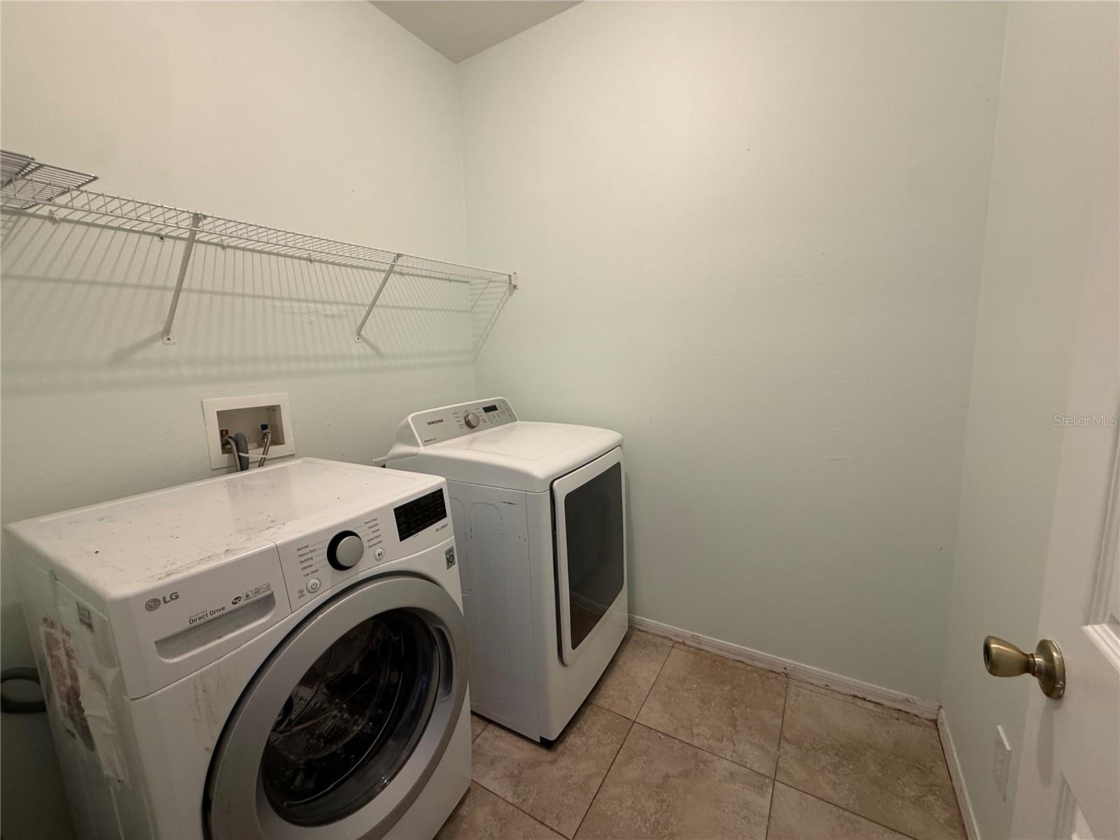 10068 Silver Laurel Way Property Photo 17