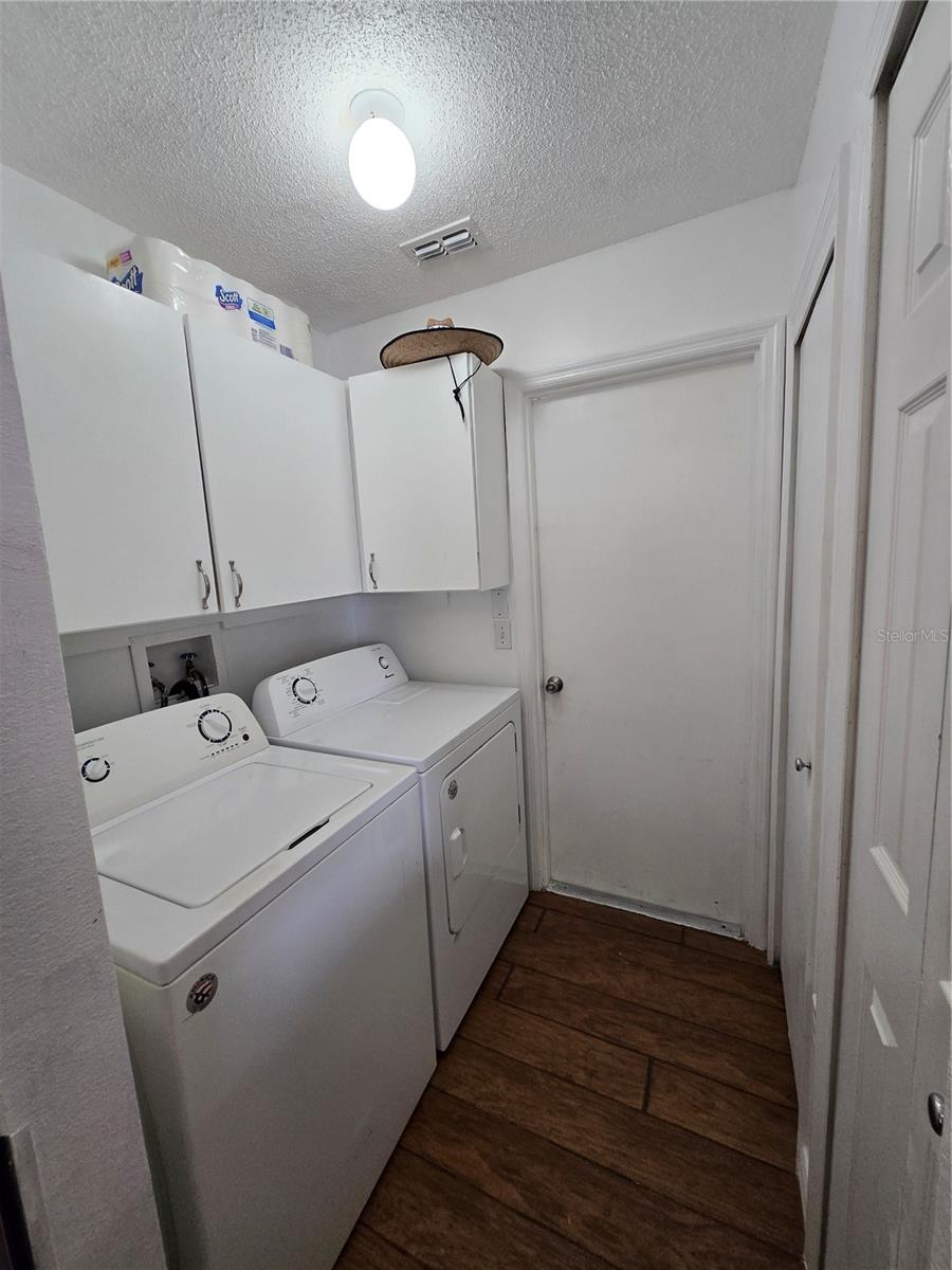804 Carrousel Ln Property Photo 10