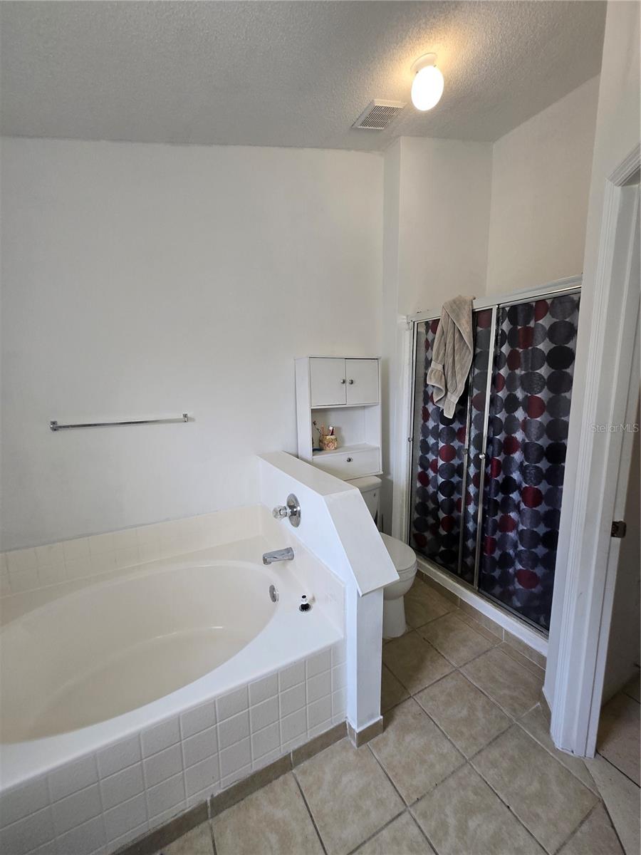 804 Carrousel Ln Property Photo 15
