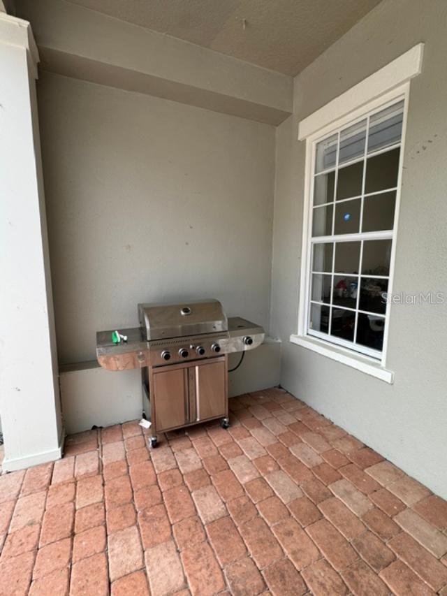 537 Campus St Property Photo 38