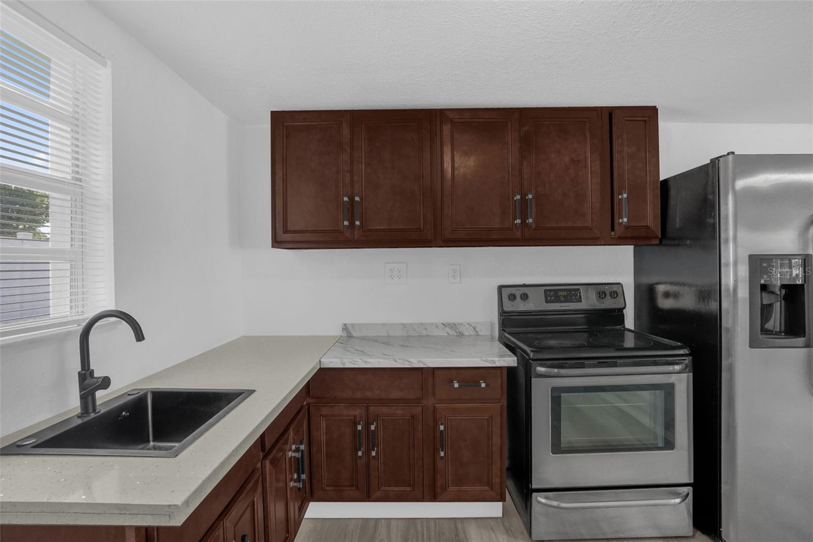 1460 Marvin C Zanders Ave #a Property Photo 11