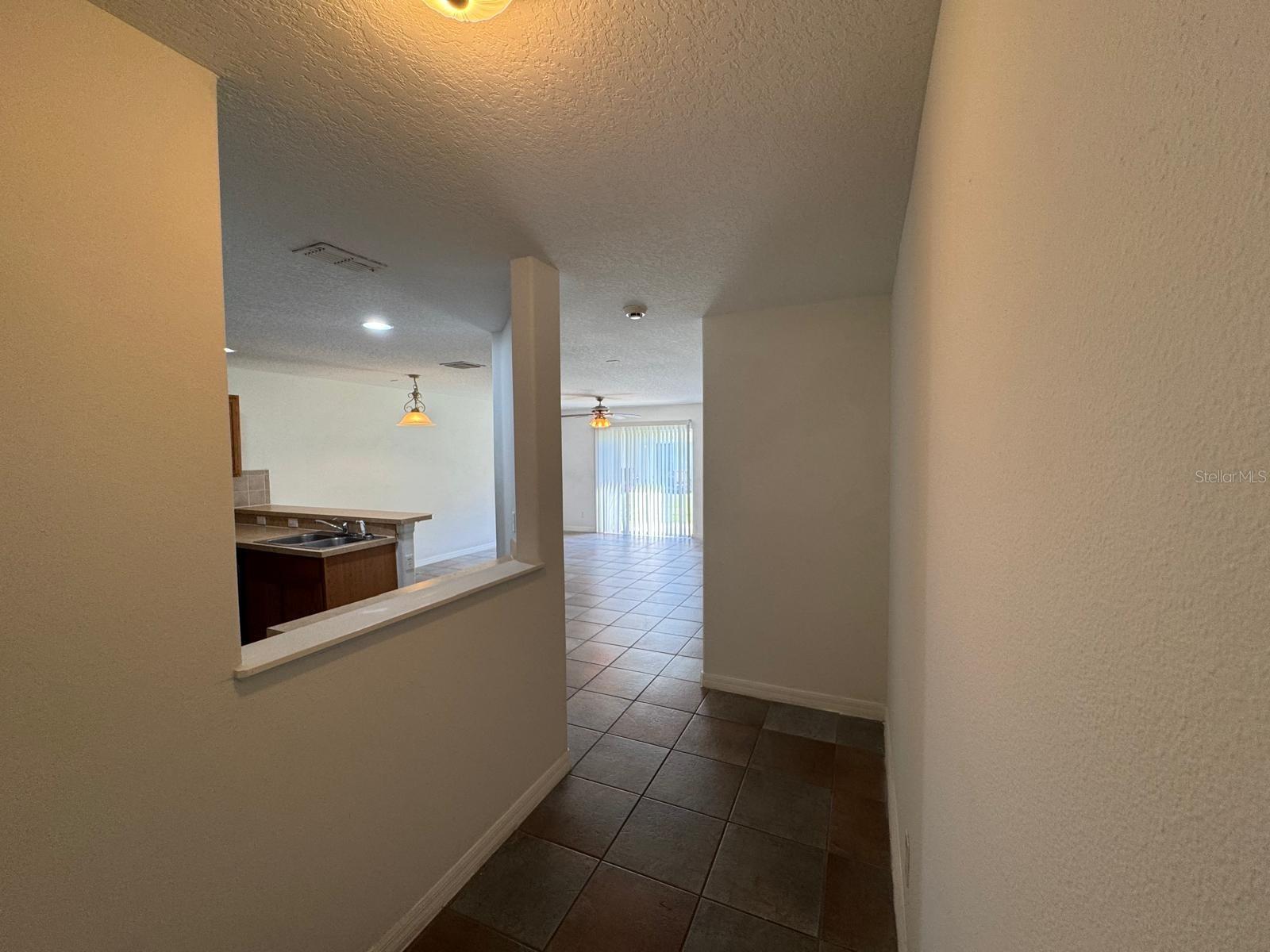 561 Cresting Oak Cir #86 Property Photo 12