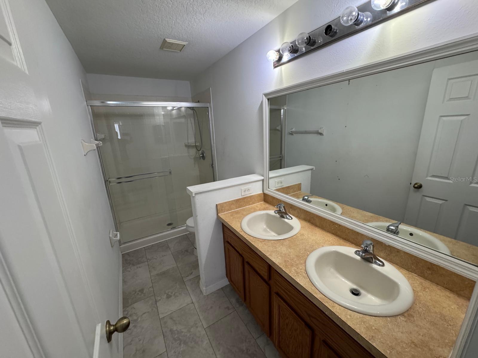 561 Cresting Oak Cir #86 Property Photo 20