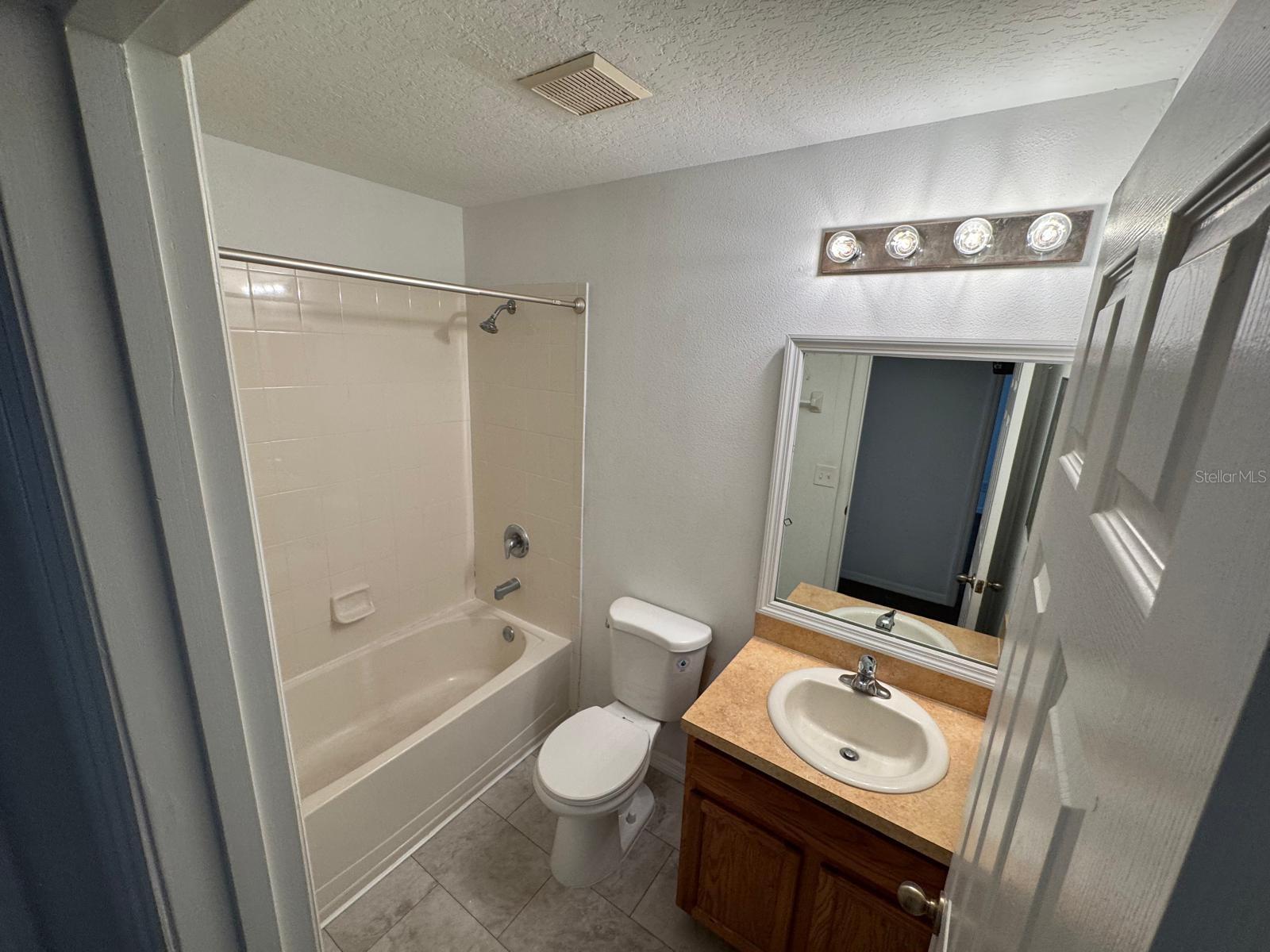 561 Cresting Oak Cir #86 Property Photo 23