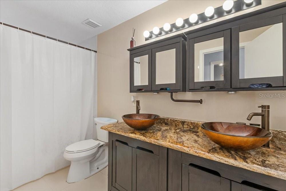 7045 Coral Cove Dr Property Photo 25