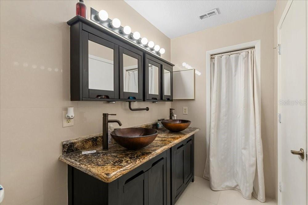 7045 Coral Cove Dr Property Photo 26