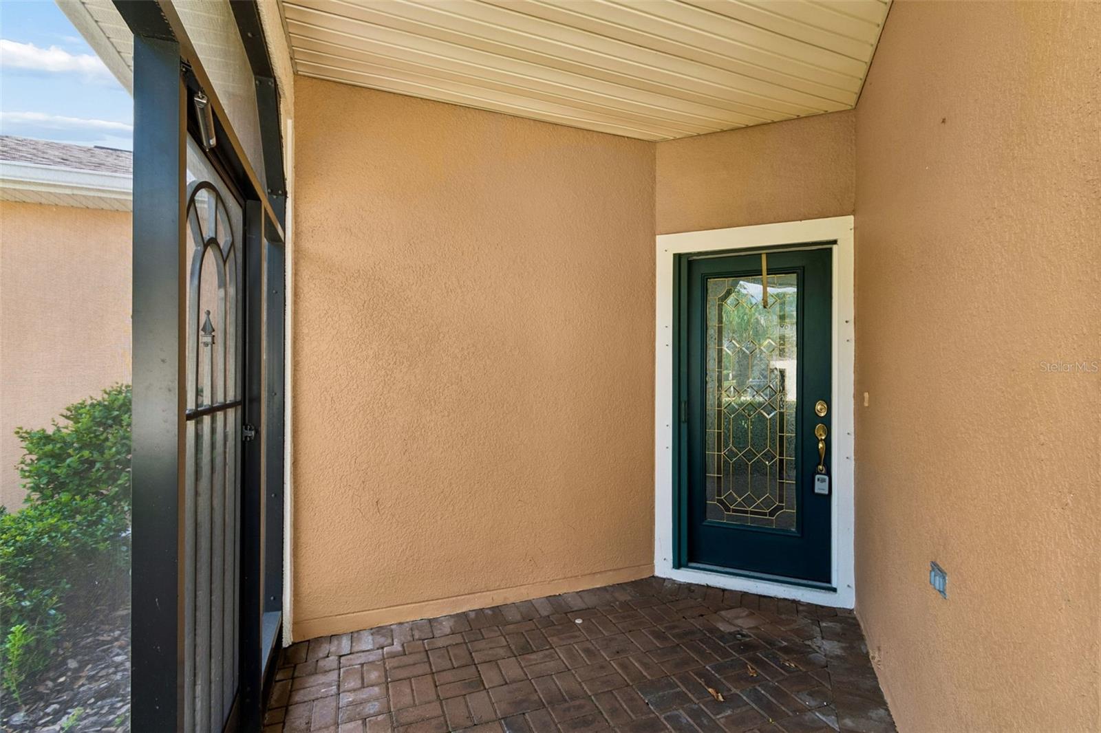 230 Bay Dr Property Photo 3