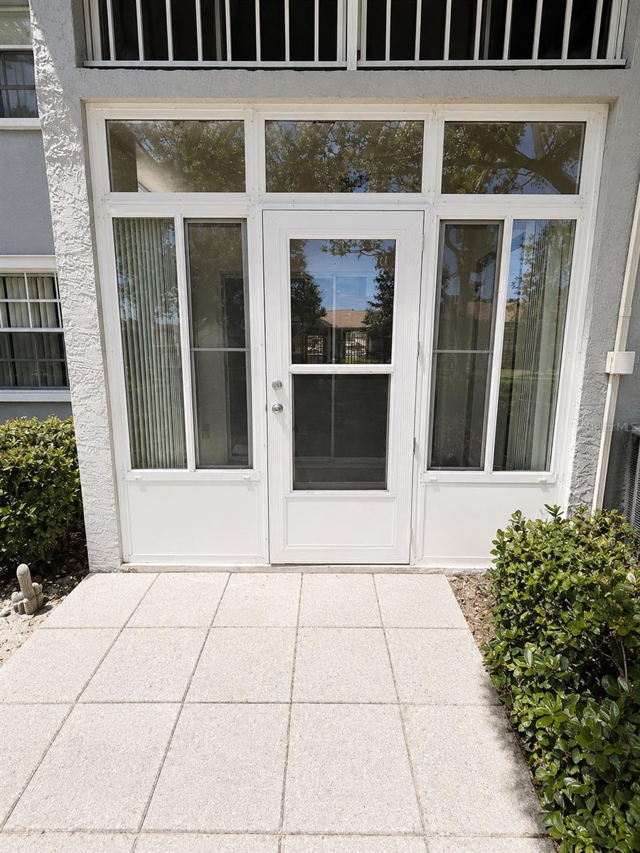 1420 Oak Hill Dr #102 Property Photo 3