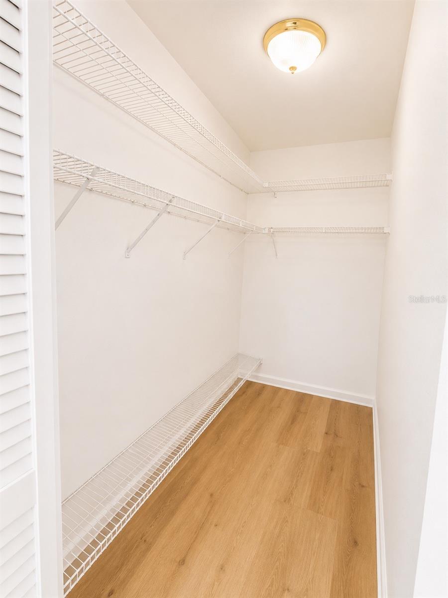 1420 Oak Hill Dr #102 Property Photo 8