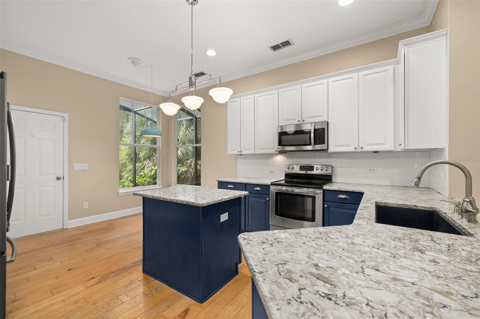 1024 Banks Rose St Property Photo 17