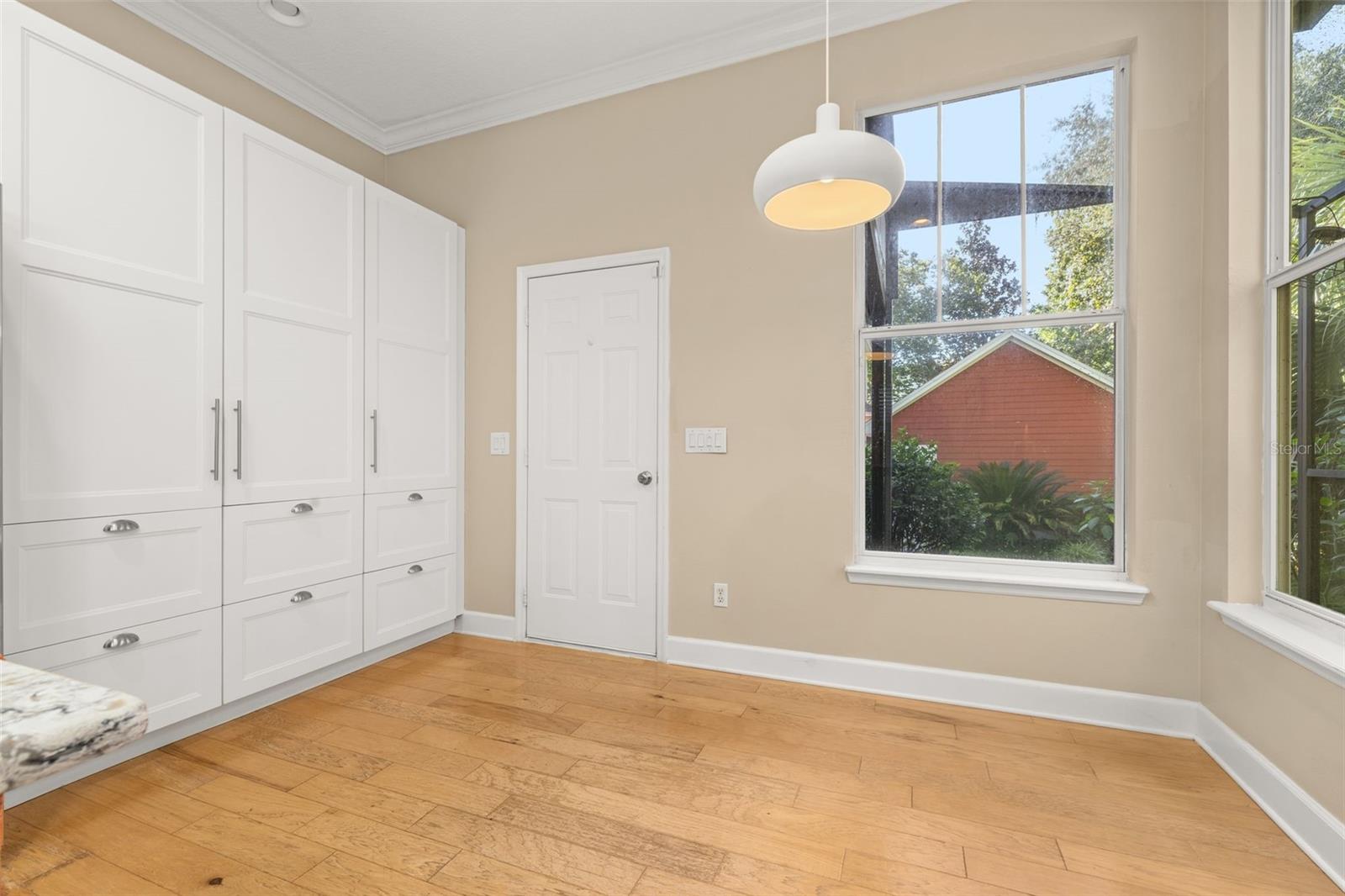 1024 Banks Rose St Property Photo 24