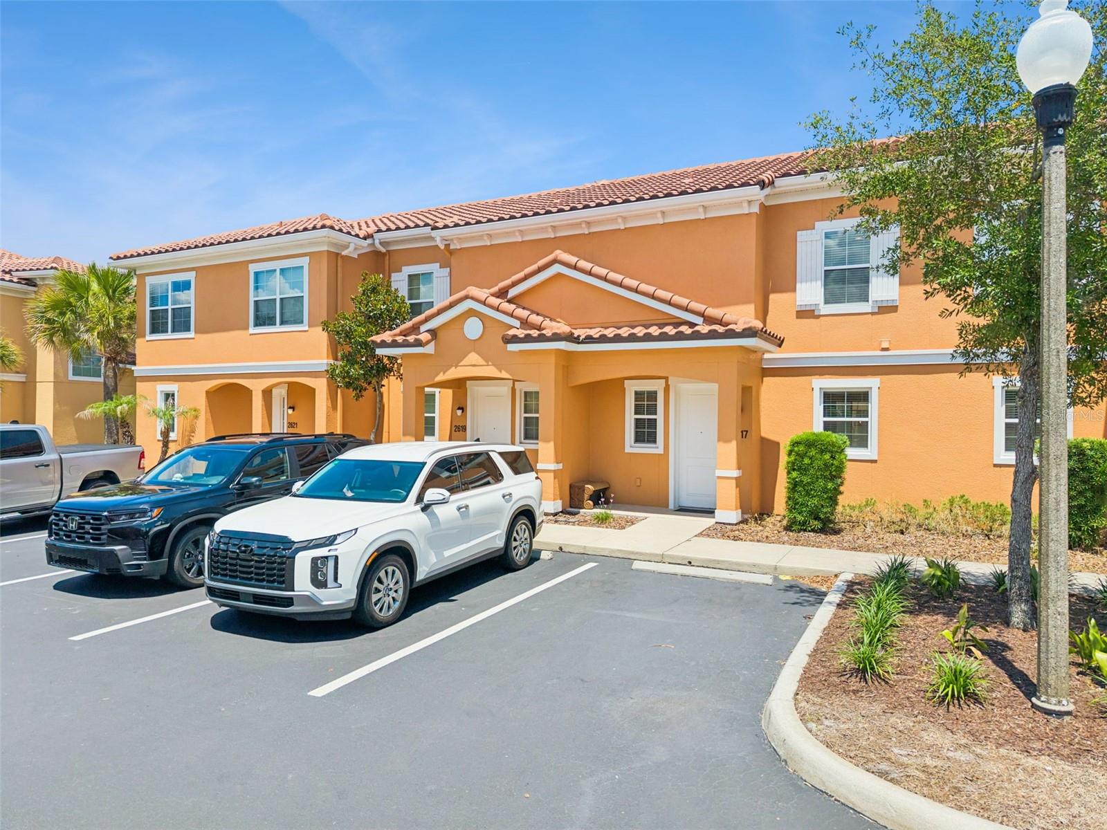 2617 Bugatti Ct Property Photo 2