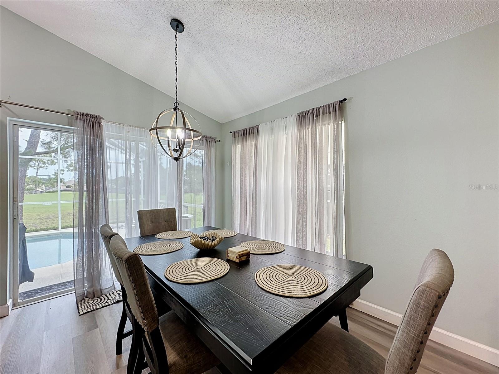 2464 Saint Augustine Blvd Property Photo 10