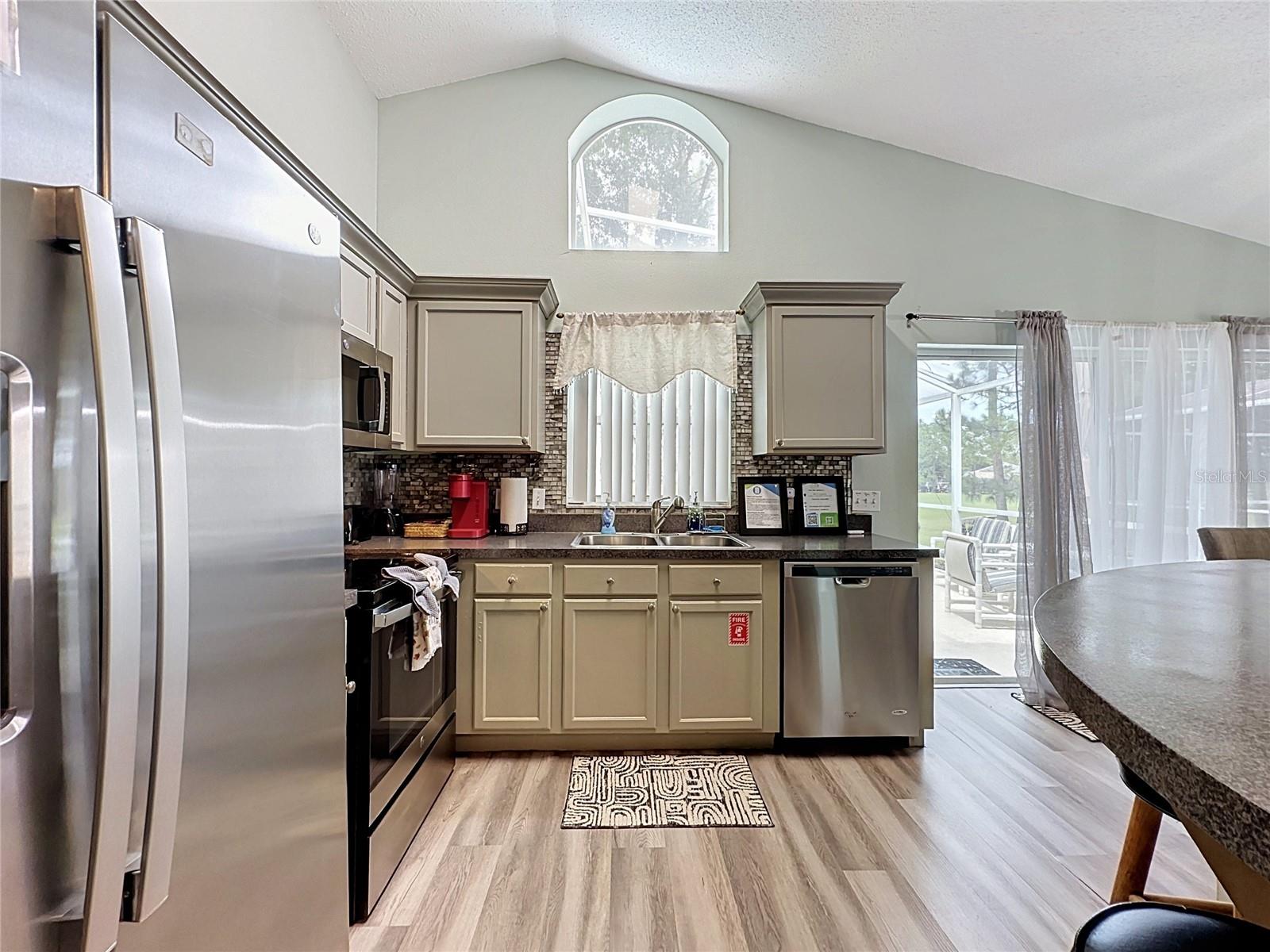 2464 Saint Augustine Blvd Property Photo 14