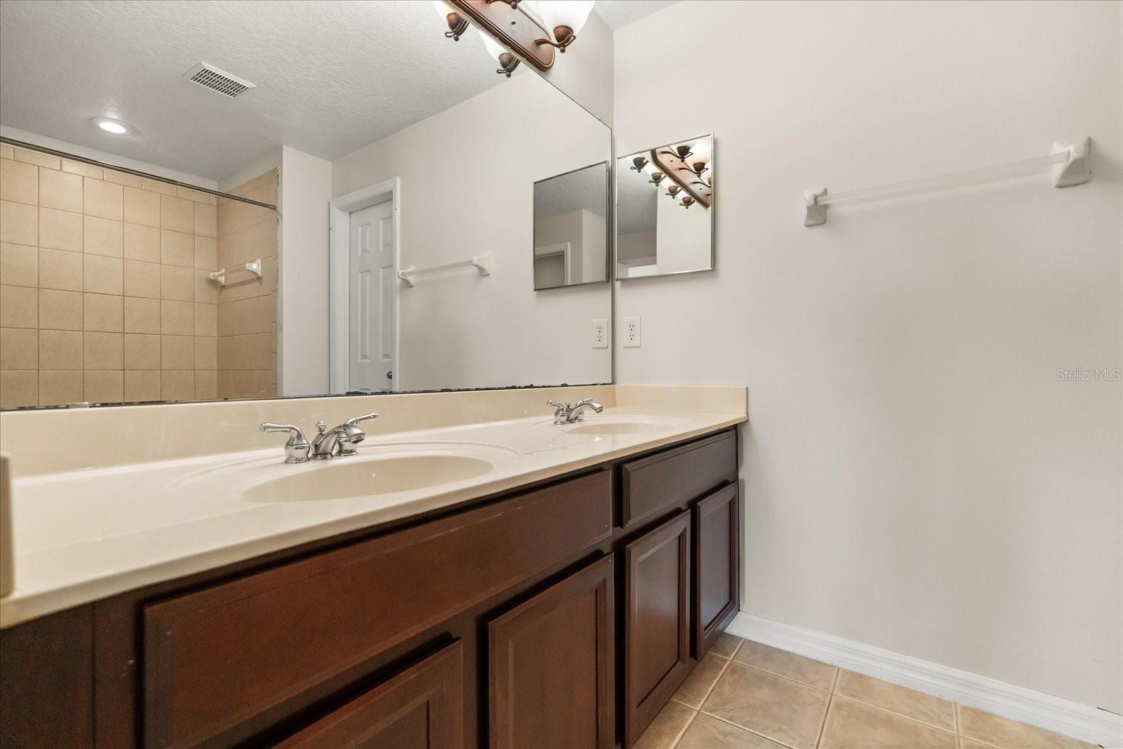 5454 Caramella Dr Property Photo 26