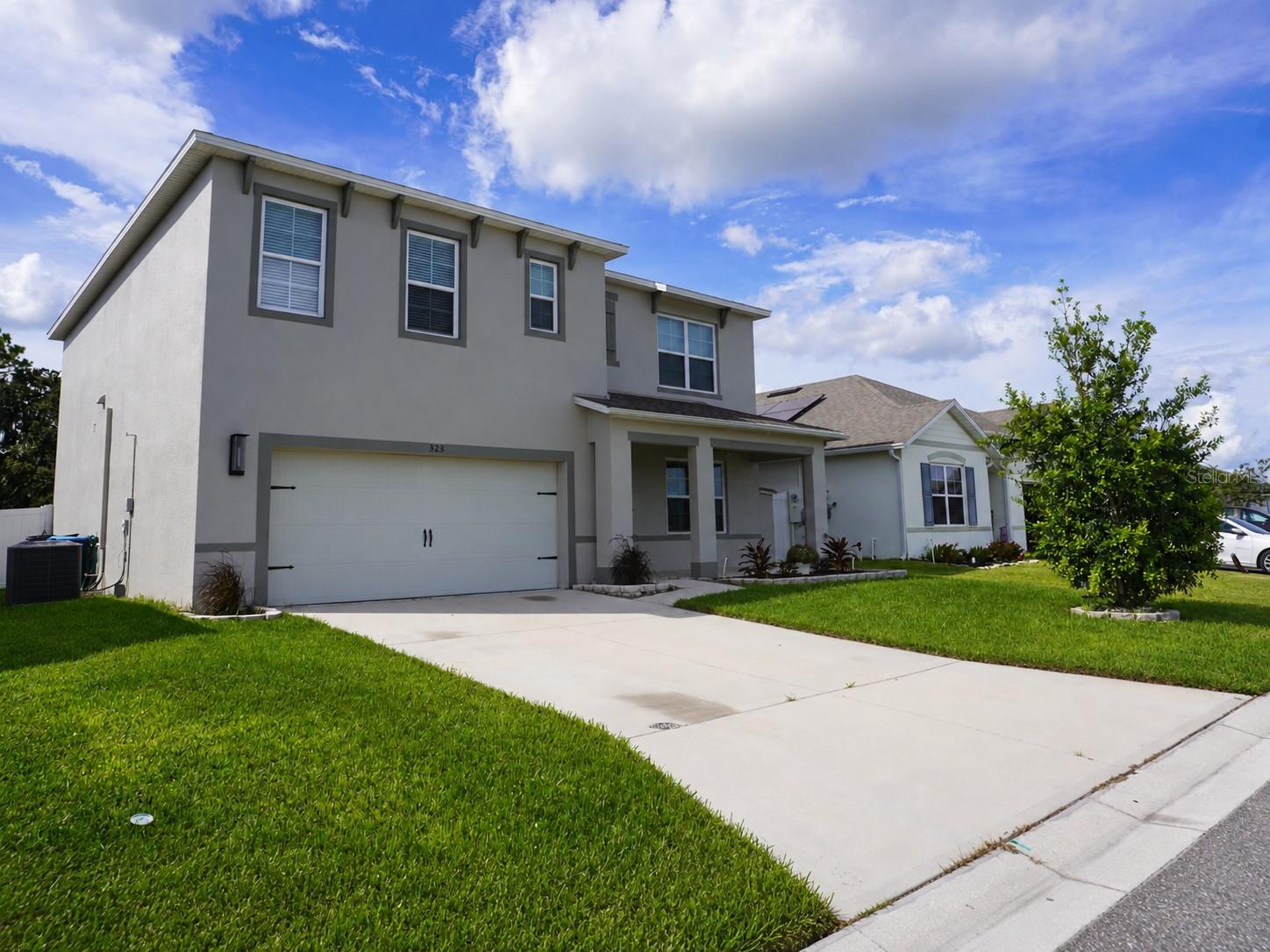 323 HARBOUR WAY