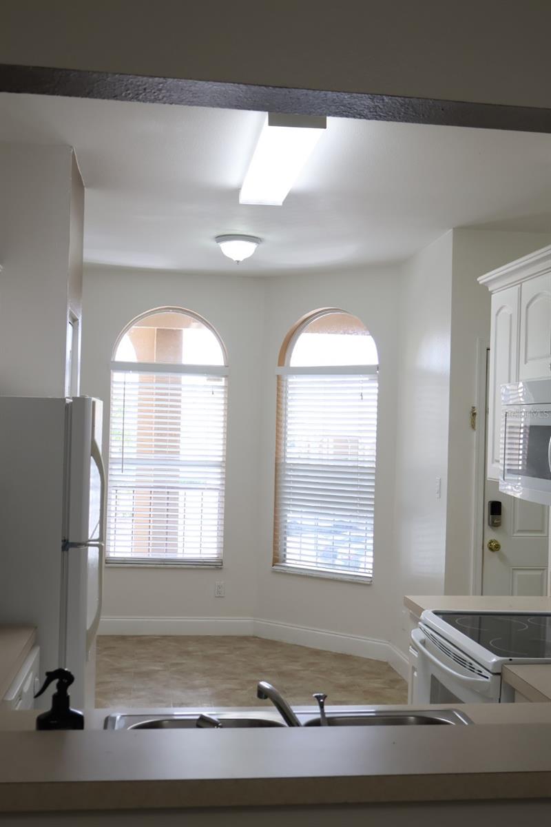 8842 Coral Palms Ct #b Property Photo 8