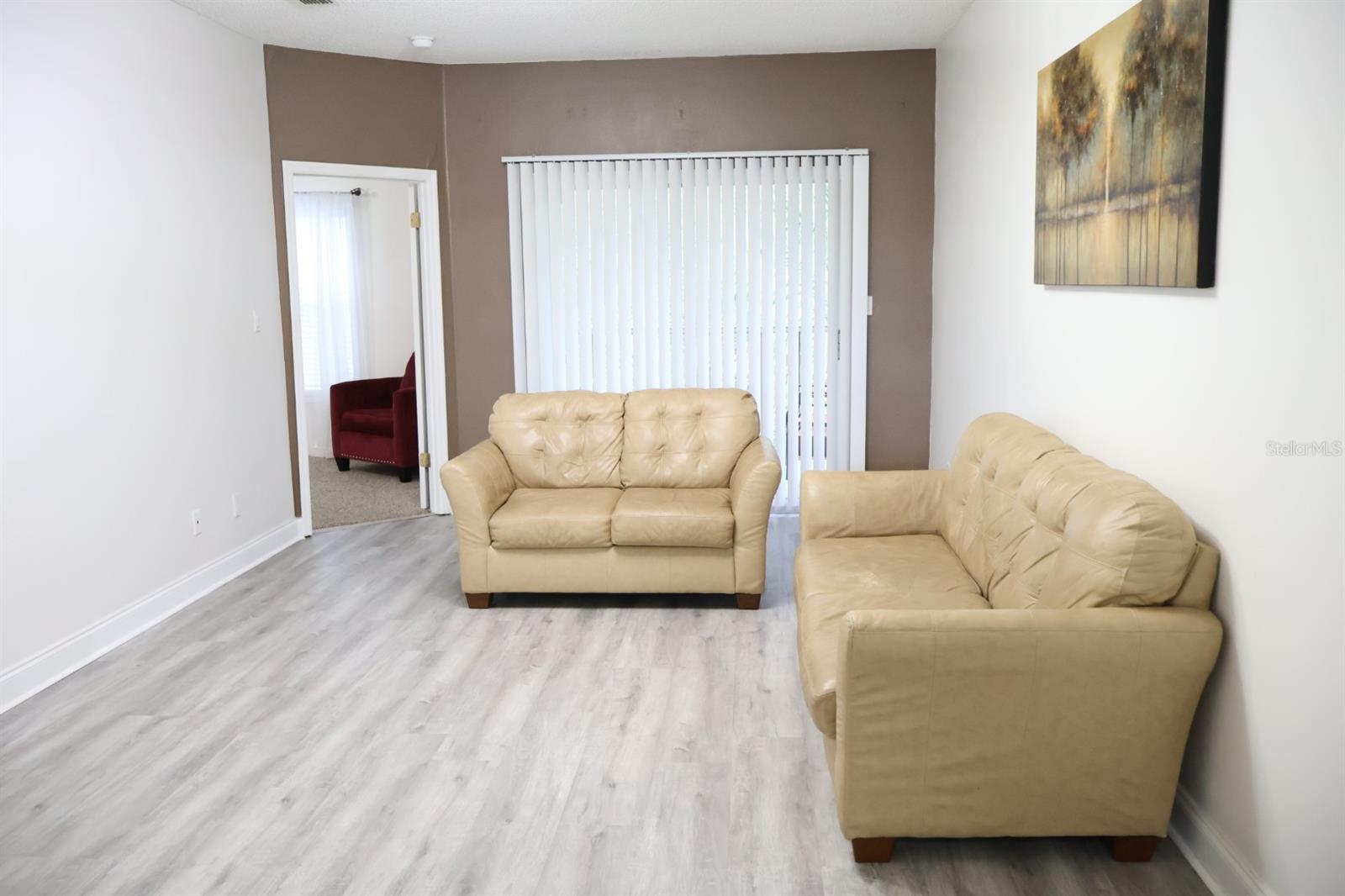 8842 Coral Palms Ct #b Property Photo 11