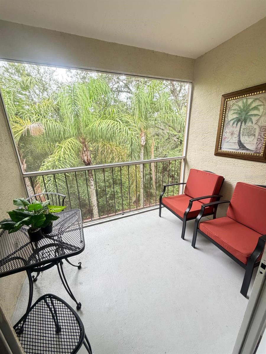 8842 Coral Palms Ct #b Property Photo 15