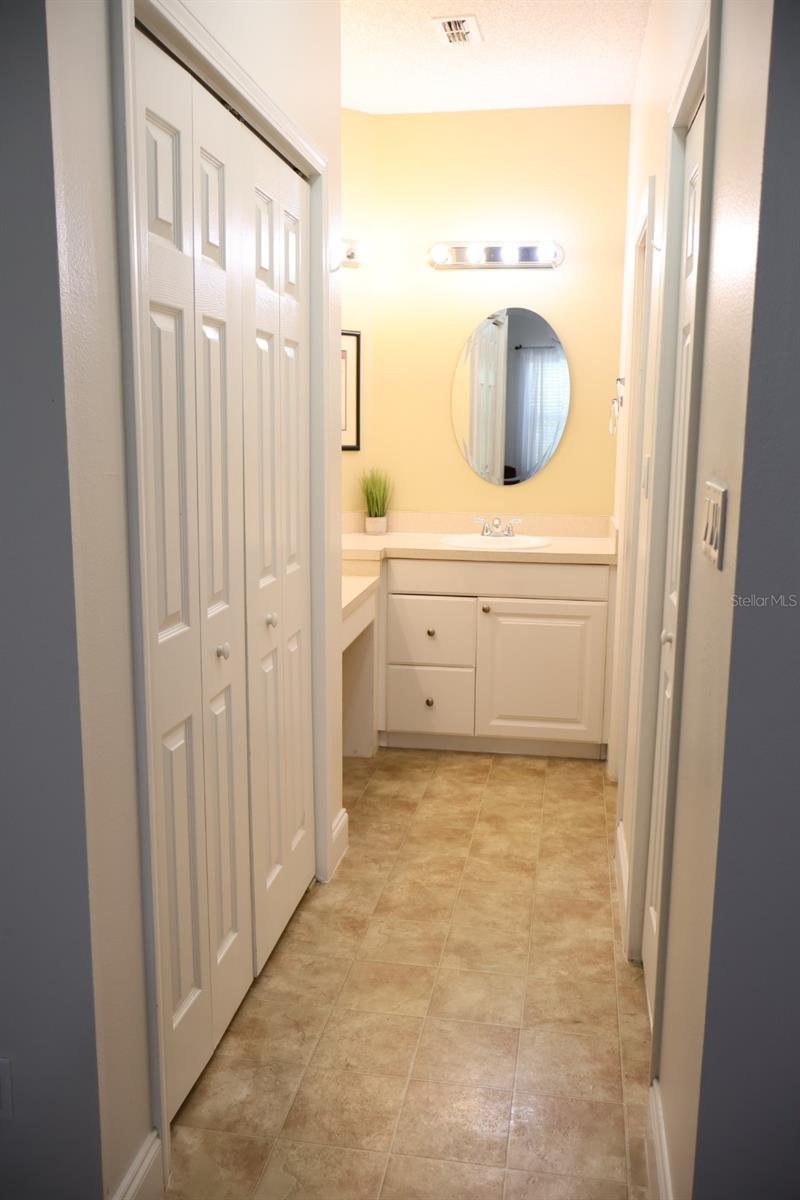 8842 Coral Palms Ct #b Property Photo 23