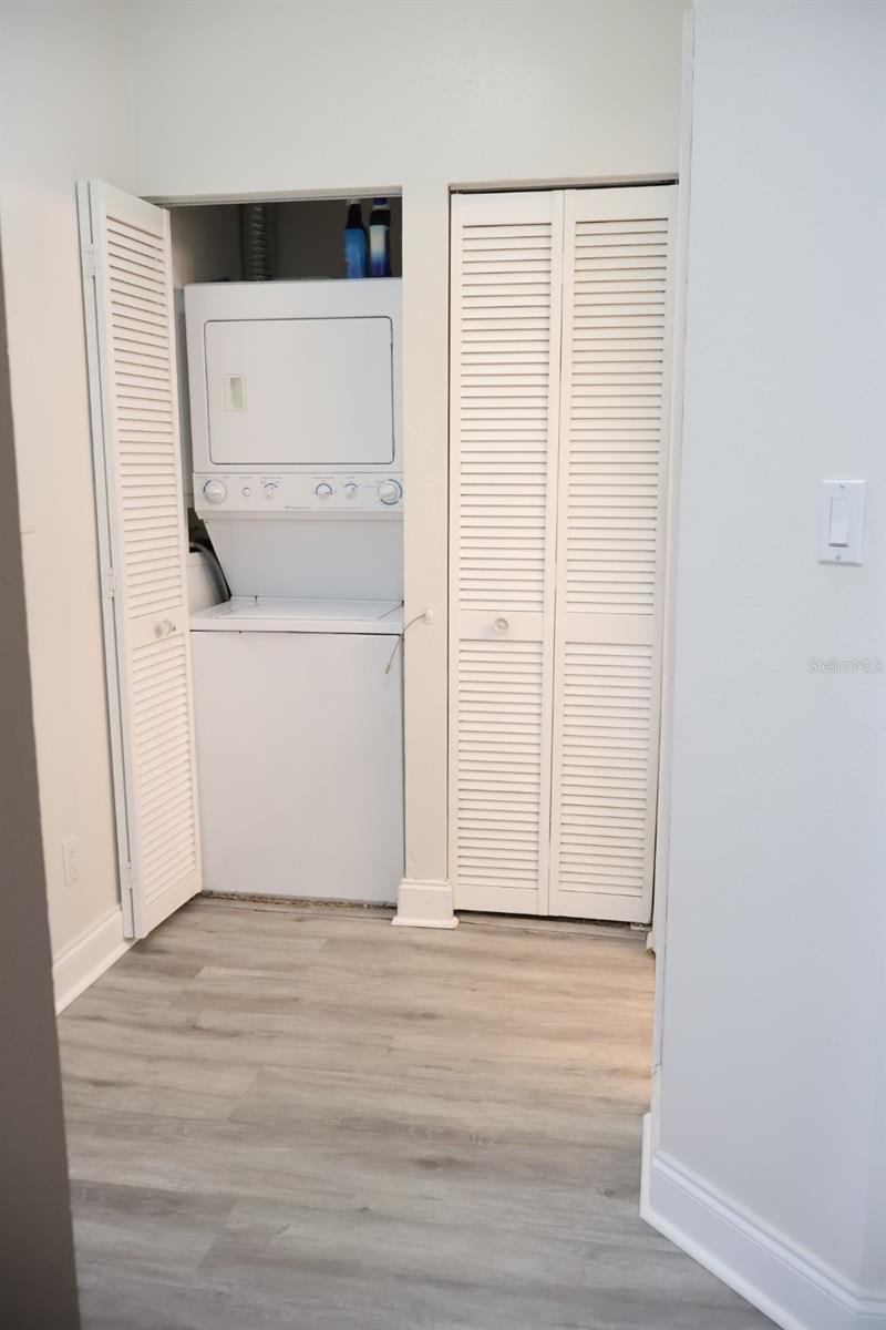 8842 Coral Palms Ct #b Property Photo 31
