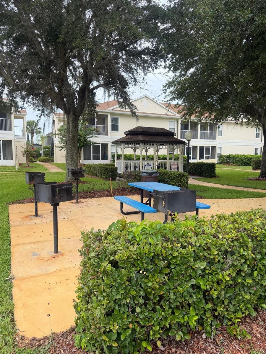8842 Coral Palms Ct #b Property Photo 34