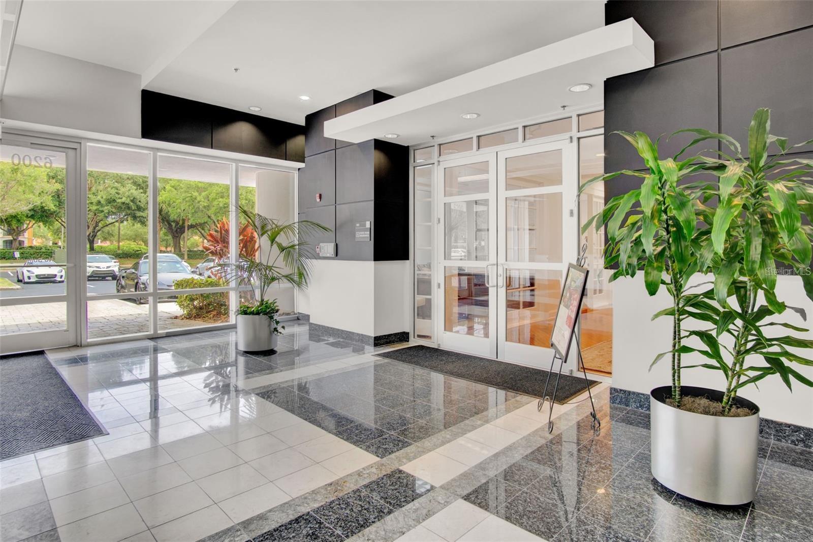 6200 Metrowest Blvd #103b Property Photo 4