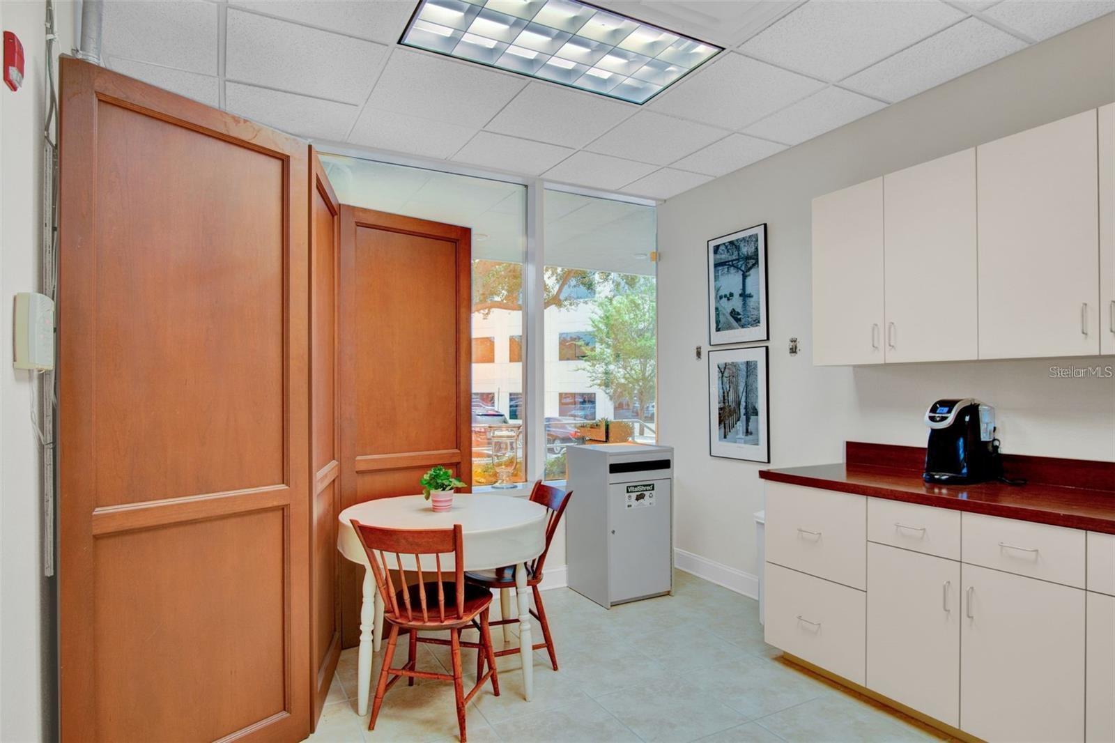 6200 Metrowest Blvd #103b Property Photo 10