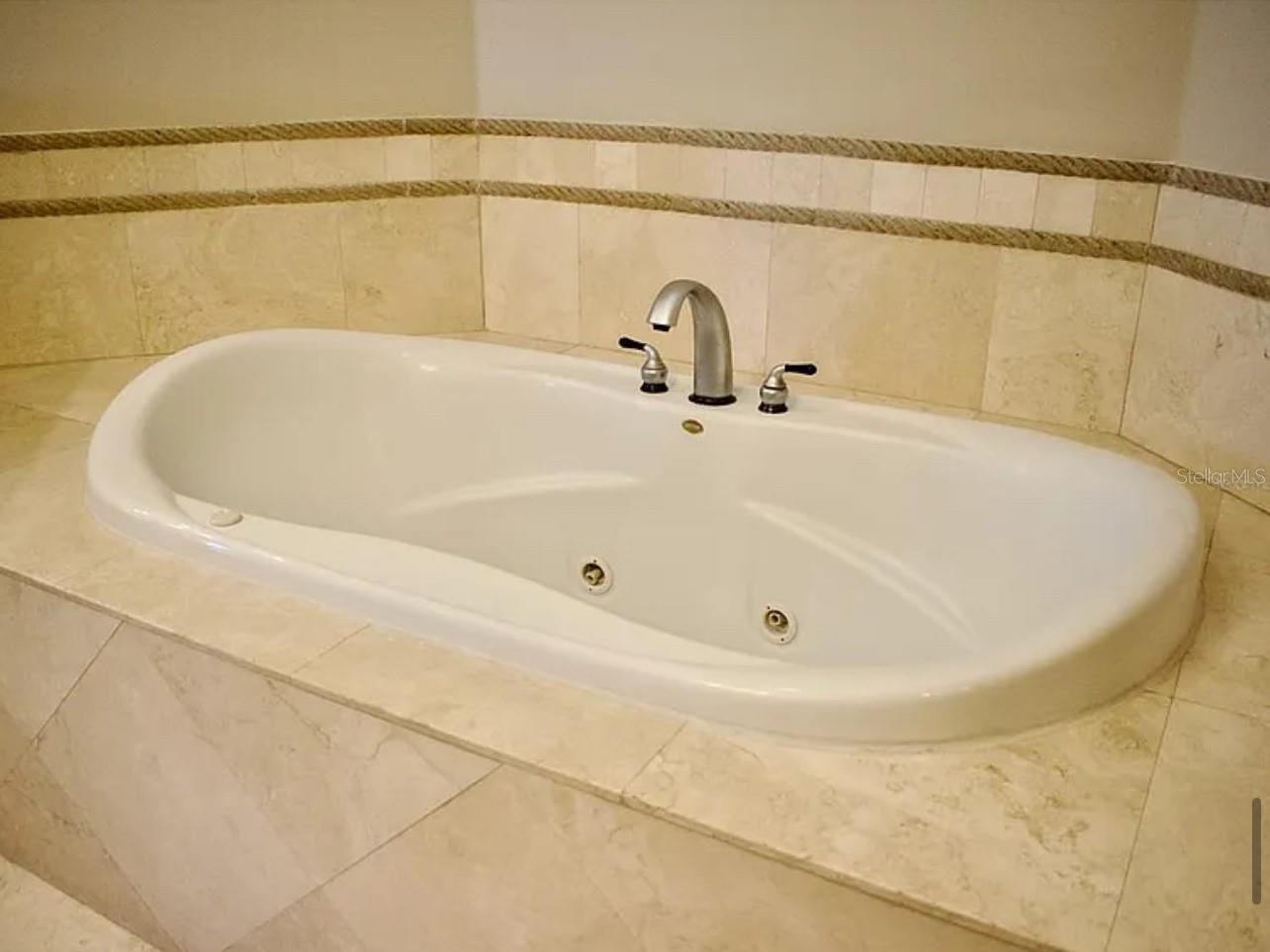 8761 The Esplanade The Esplanade #15 Property Photo 5