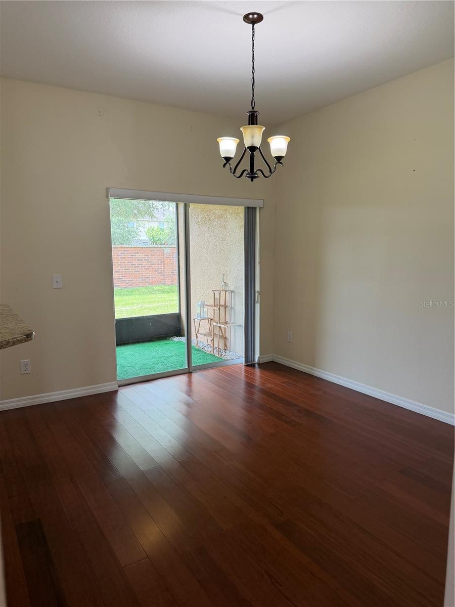 2914 Rodrick Cir Property Photo 5