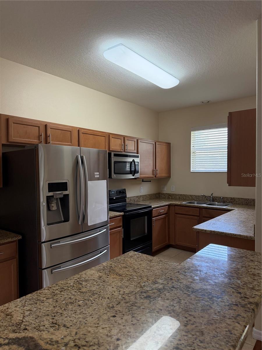 2914 Rodrick Cir Property Photo 6