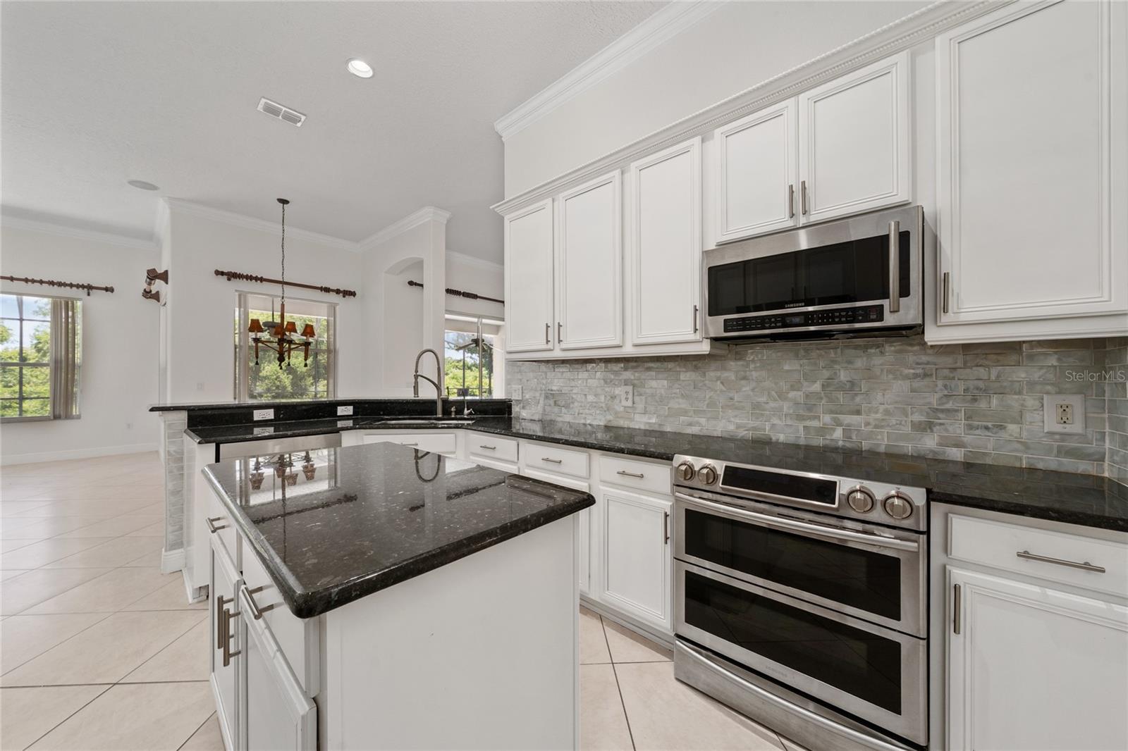 3540 Valleyview Dr Property Photo 12