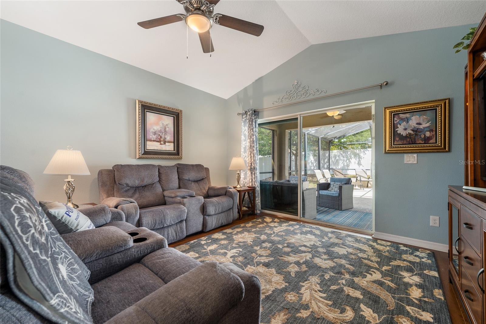 10226 Lenox St Property Photo 13