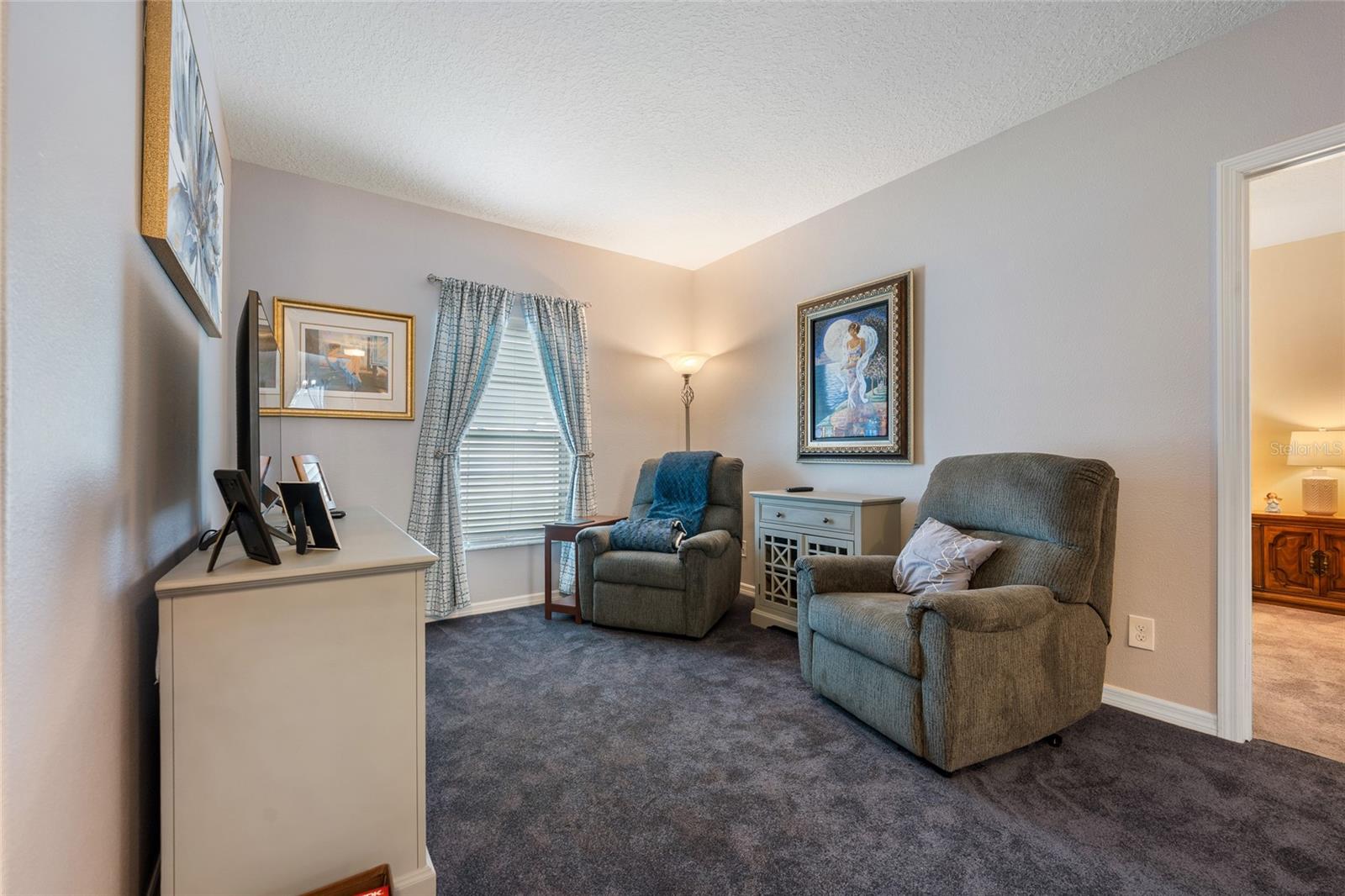 10226 Lenox St Property Photo 16